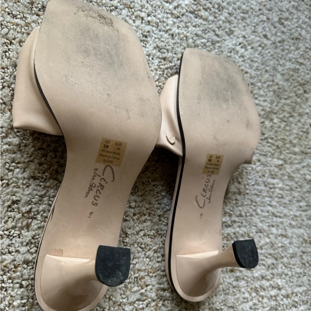 Circus by Sam Edelman Cream Heeled Mules with Ruched Design - Picture 4 of 7